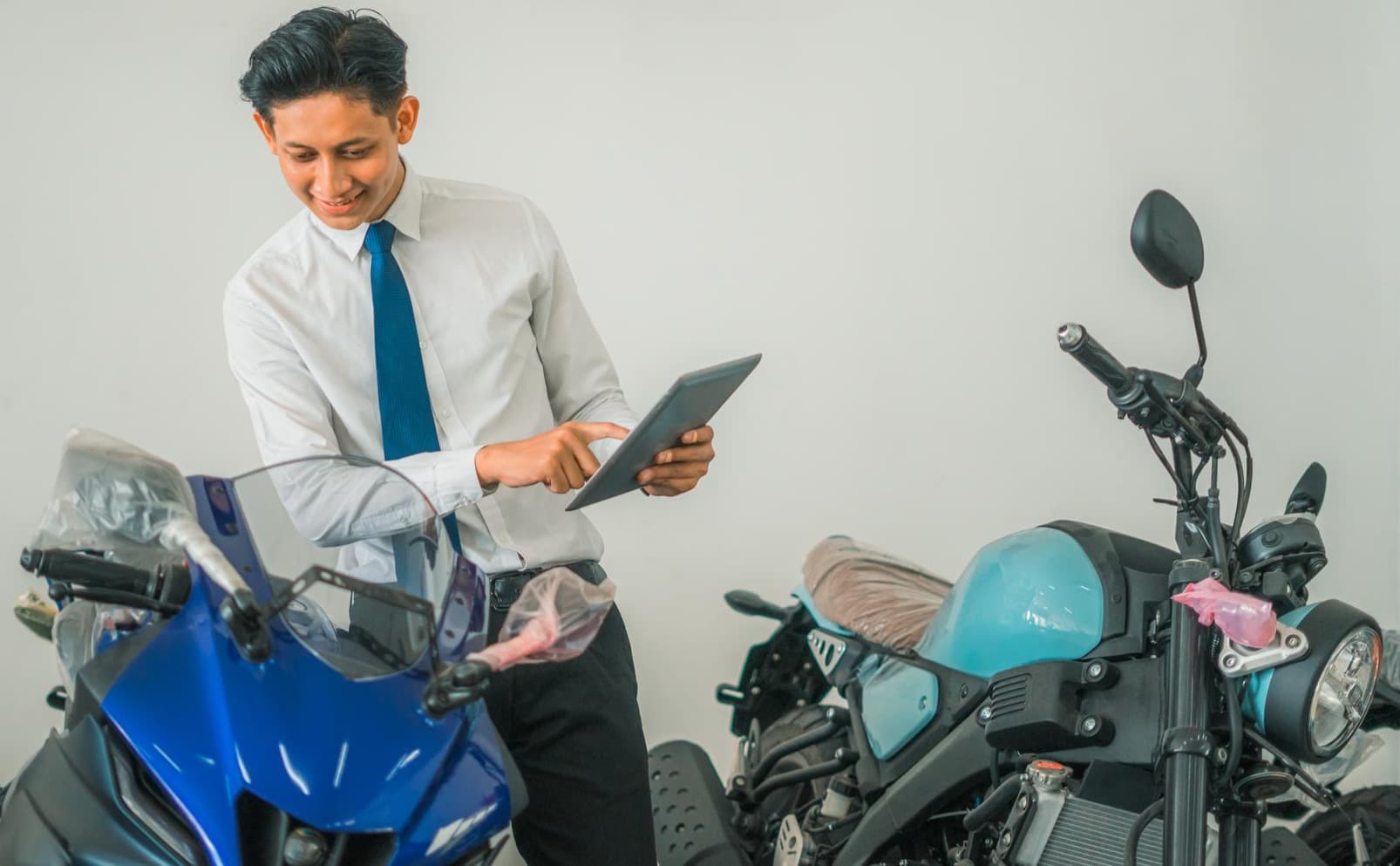 Pay Bike Insurance Premium service with Apphany